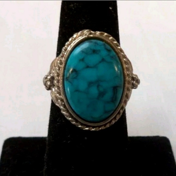 Unbranded Jewelry - VNTG Silver Tone Adjustable Ring w/Blue Cabochon